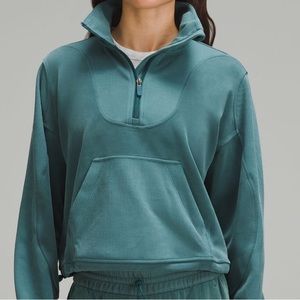 Lulu Lemon teal soft stream half zip. Color teal, size 6